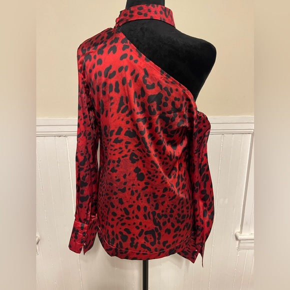CBR Scarlet red/animal print, neck strap, off shoulder blouse, size L, like new - Picture 5 of 7